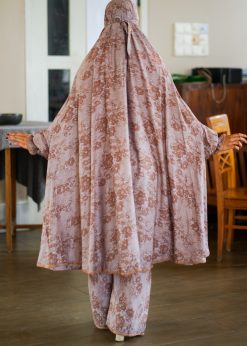 Alternative view of Khimar & Plazu - 576